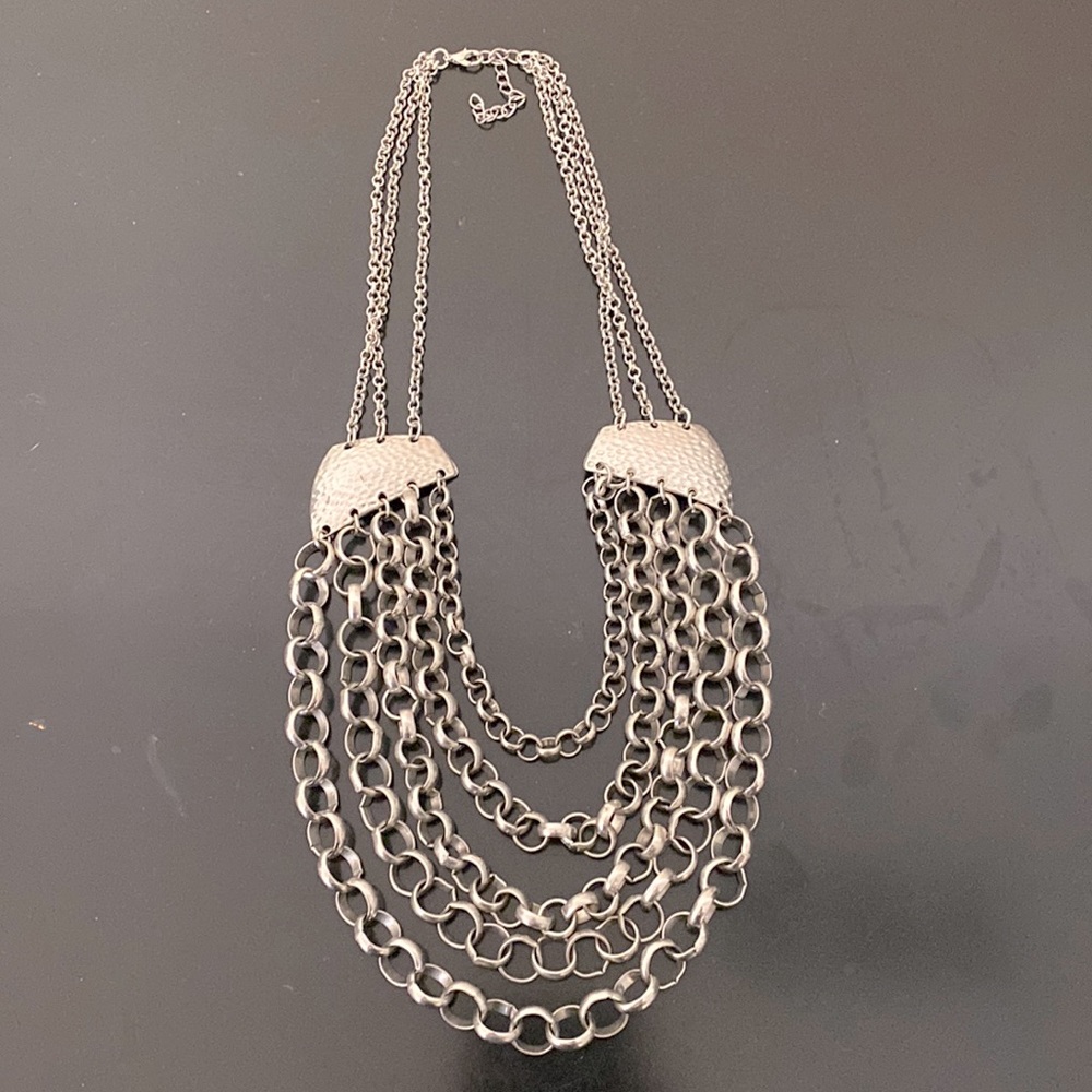 Adjustable chain necklace